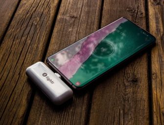 Lightr 2 USB-Powerbank zum Aufladen des Smartphones