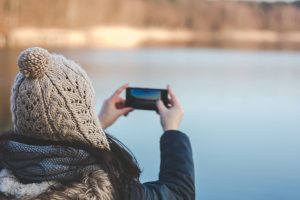 Preiswertes Mittelklasse-Smartphone