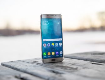 Neue Mitteklasse-Smartphones Samsung Galaxy A52 und A72 erschienen